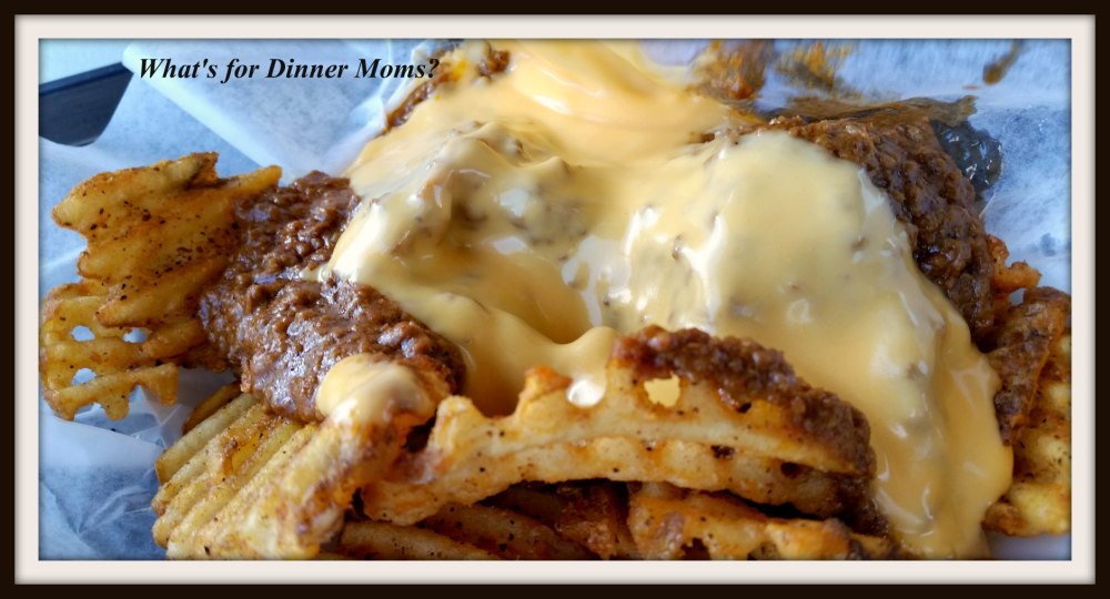 Wienerlicious - Chili Cheese Fries